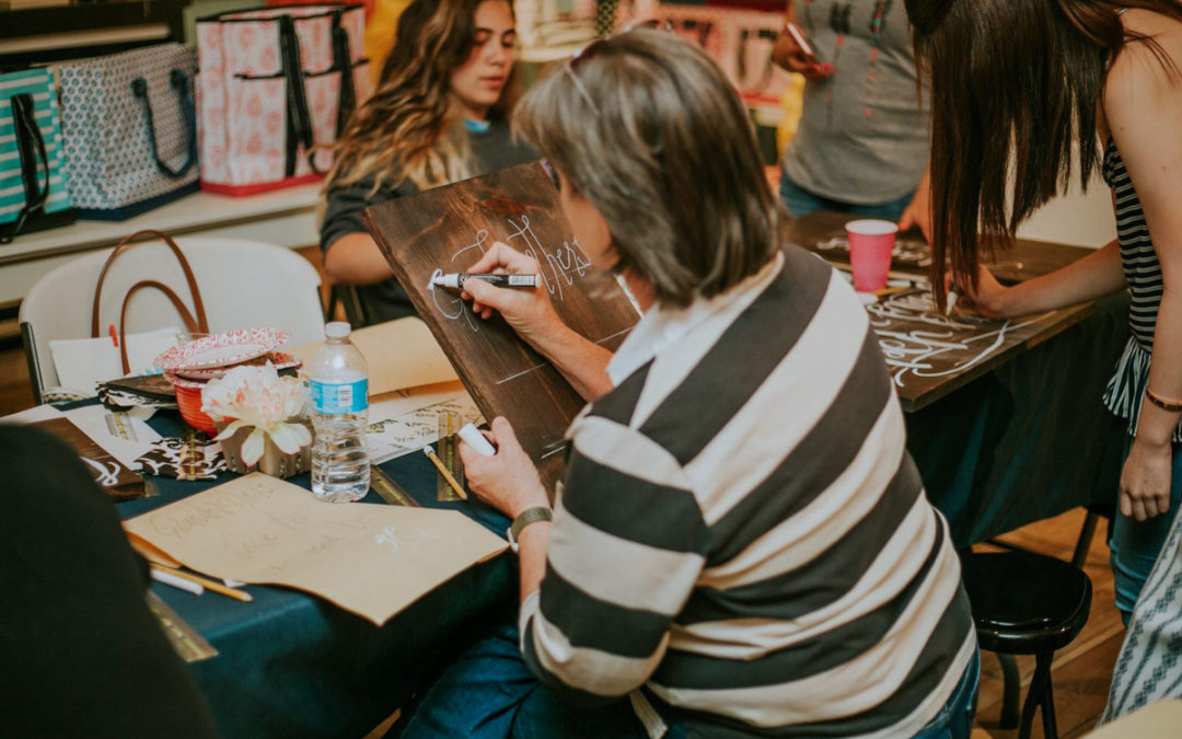 Hand Lettering Class by Nicole Lind at The Cozy Castle